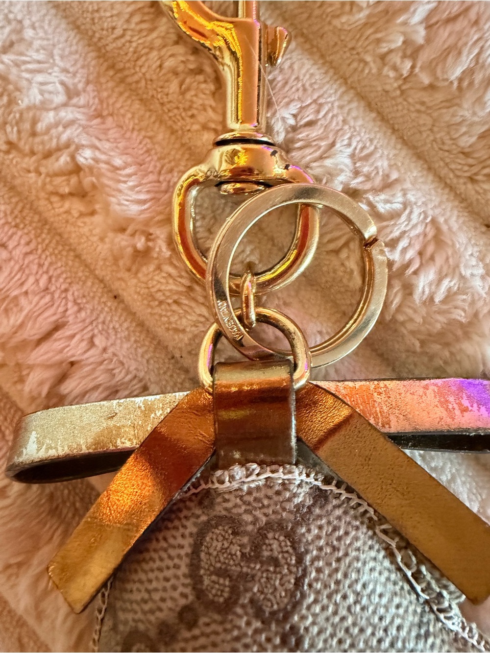 Gucci Gold and Brown Leather Dog Keyring Charm - Picture 6 of 10